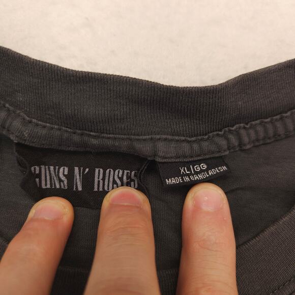 Guns N Roses Short Sleeve Graphic Band T Shirt Adult Mens Size XL Gray - Picture 3 of 9